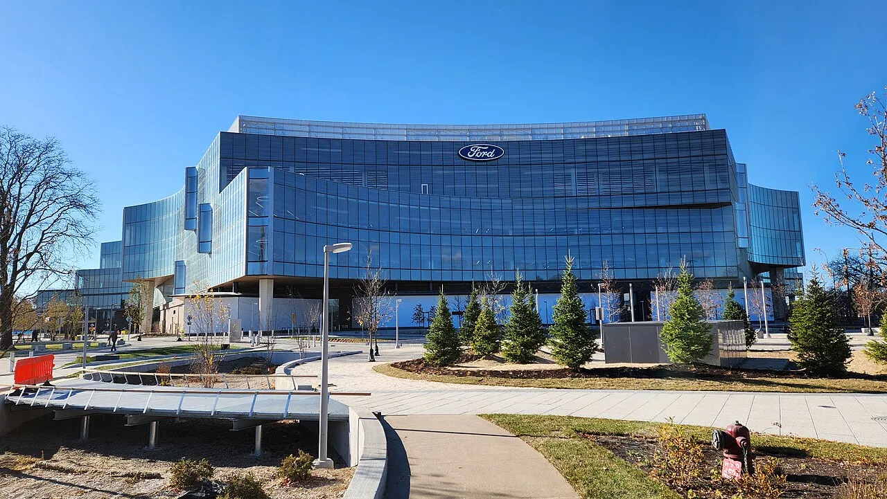 Le siège historique de la Ford Motor Company et ses usines de fabrication automobile aux États-Unis