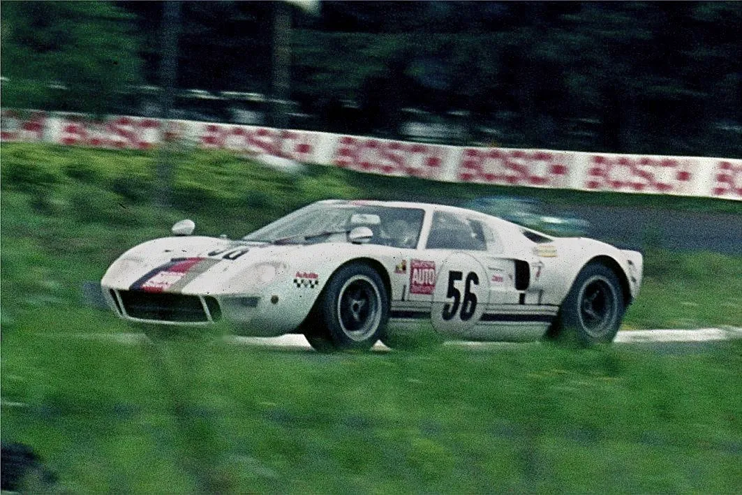 Automobile