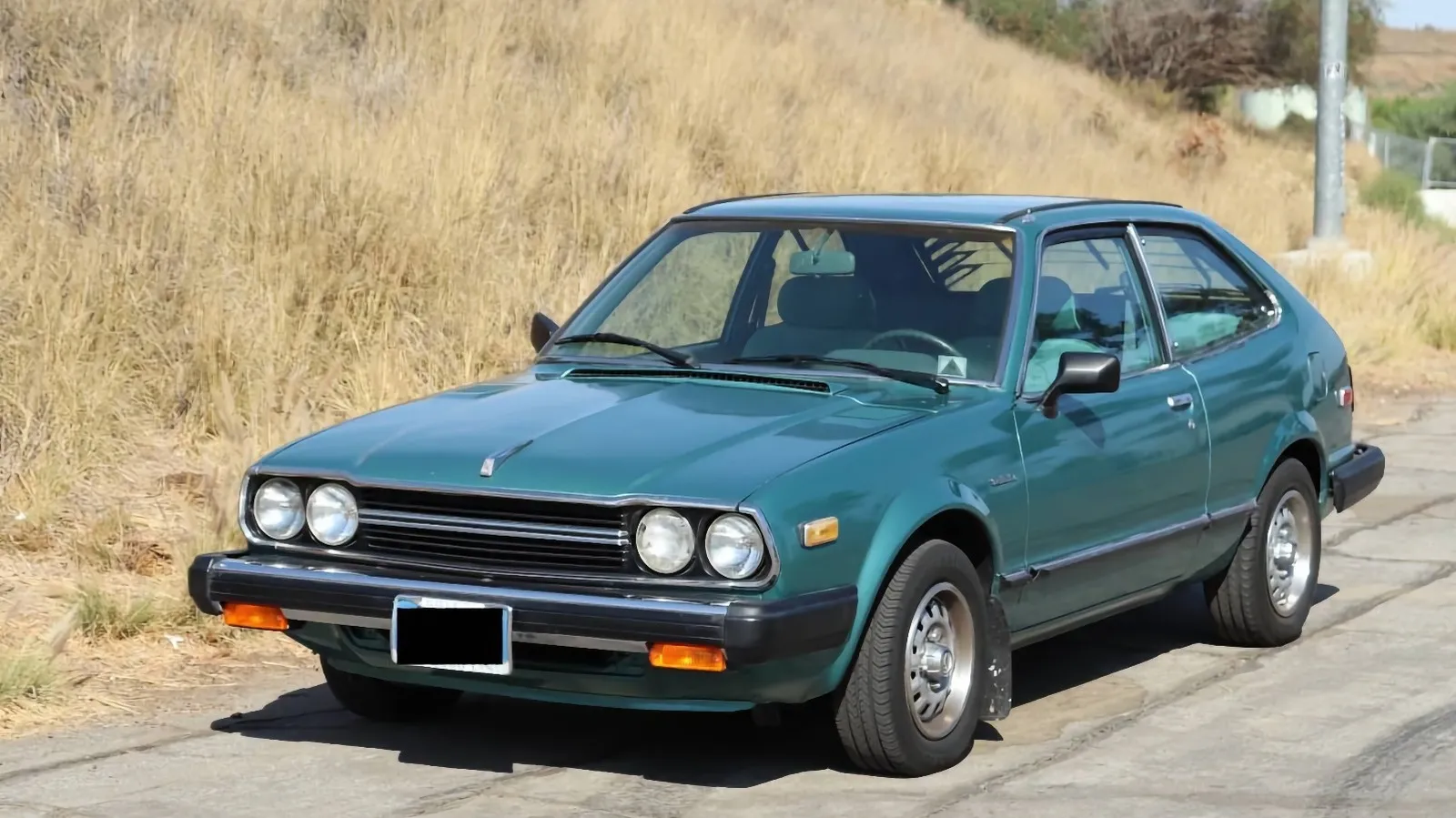 Une Honda Accord LX de 1981 verte mise en vente aux États-Unis