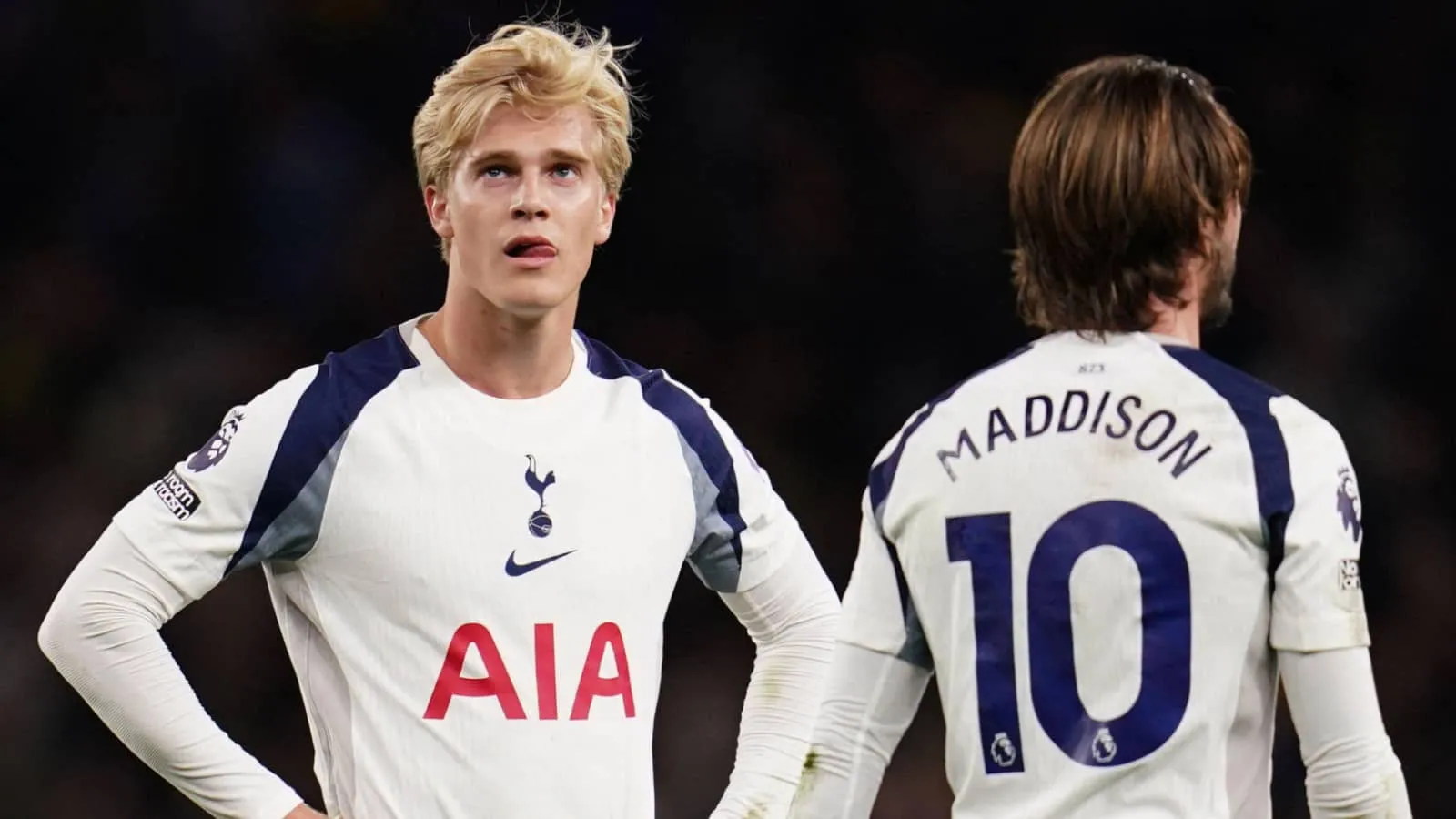 Lucas Bergvall lors d'un match avec Tottenham Hotspur en Premier League