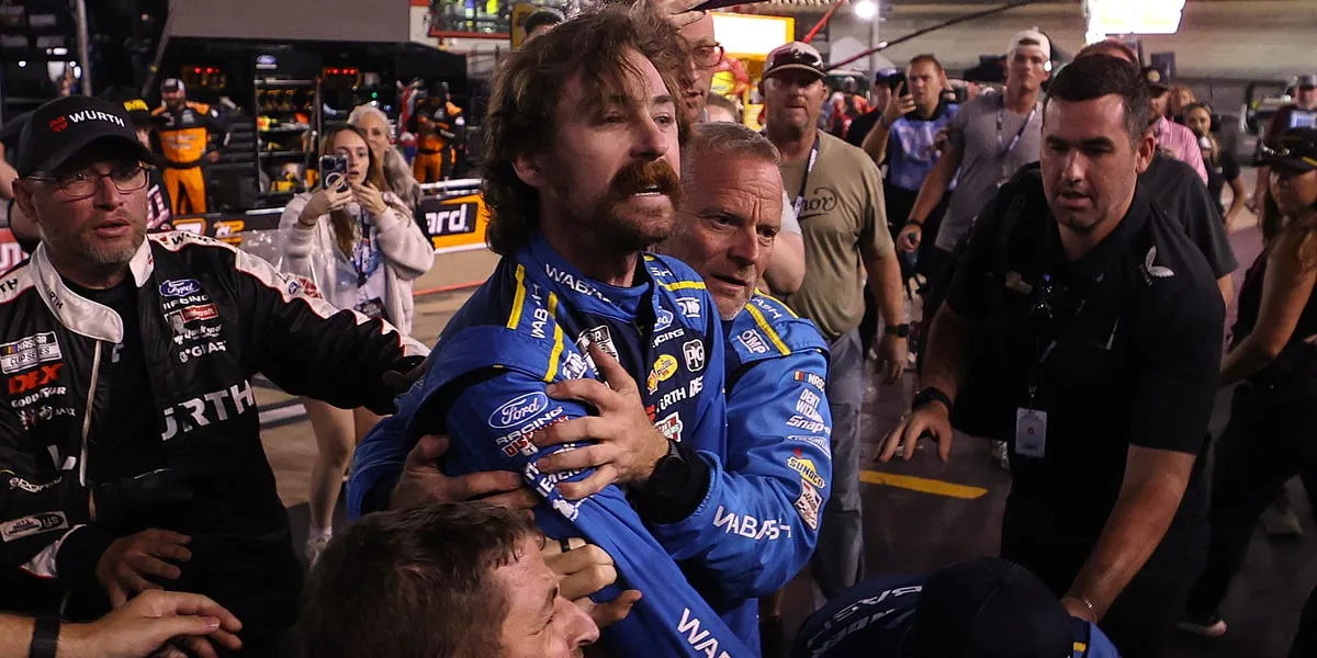 La NASCAR choisit de ne pas sanctionner Ryan Blaney et Carson Hocevar après leur altercation à Bristol
