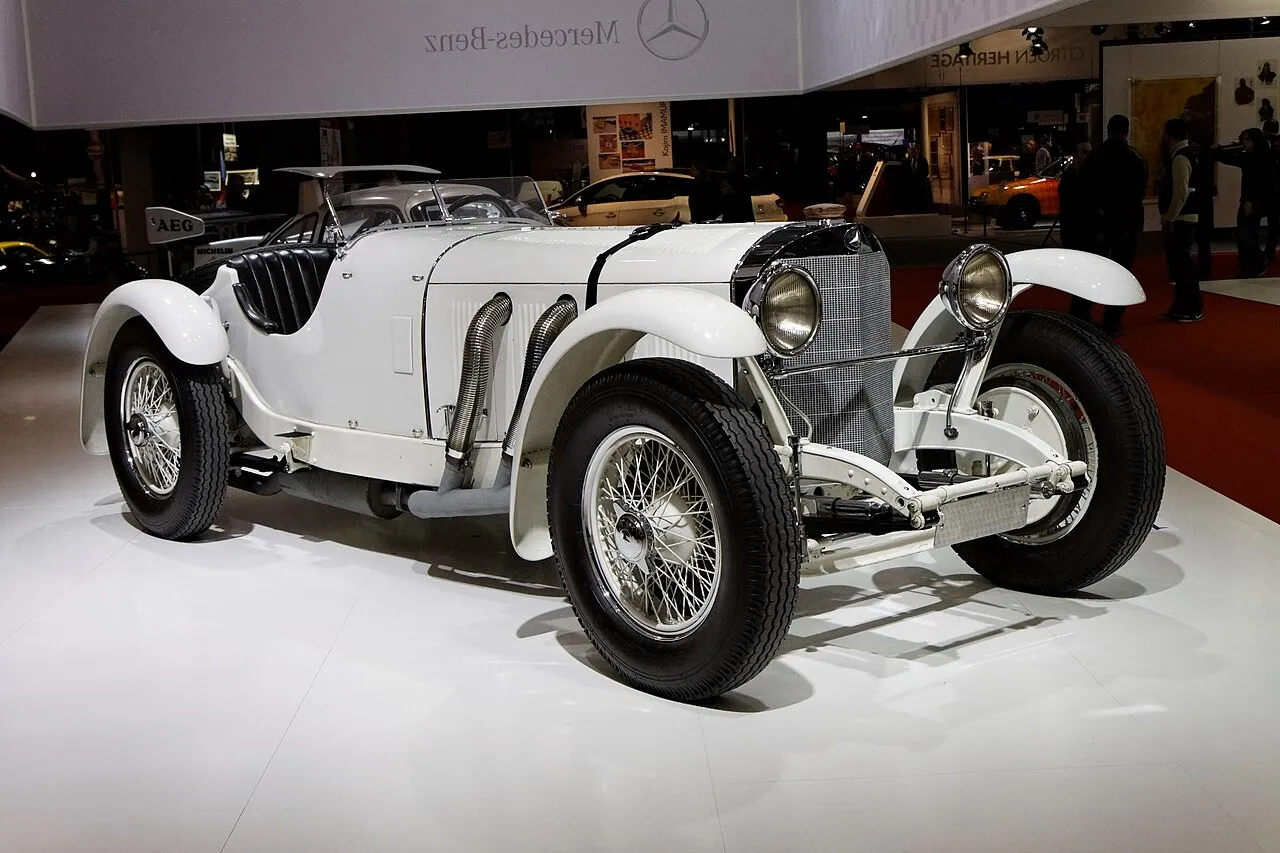 Profil de la Mercedes-Benz SSK, roadster légendaire conçu par Ferdinand Porsche entre 1928 et 1932
