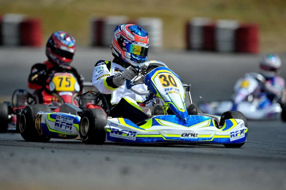 La catégorie OKN-Junior de la CIK-FIA offre une compétition internationale accessible aux jeunes pilotes de karting