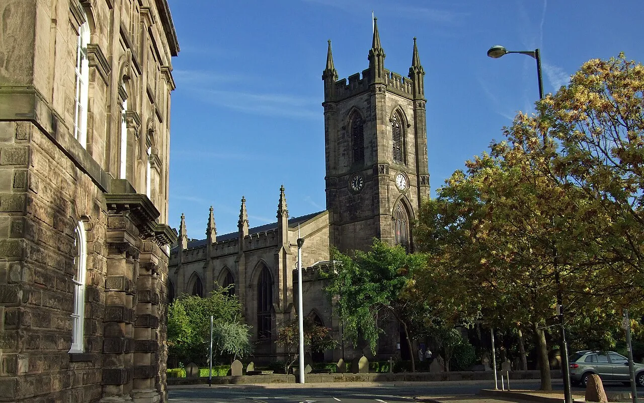 Vue panoramique de Stoke-on-Trent, la célèbre cité britannique de la poterie et de l'industrie