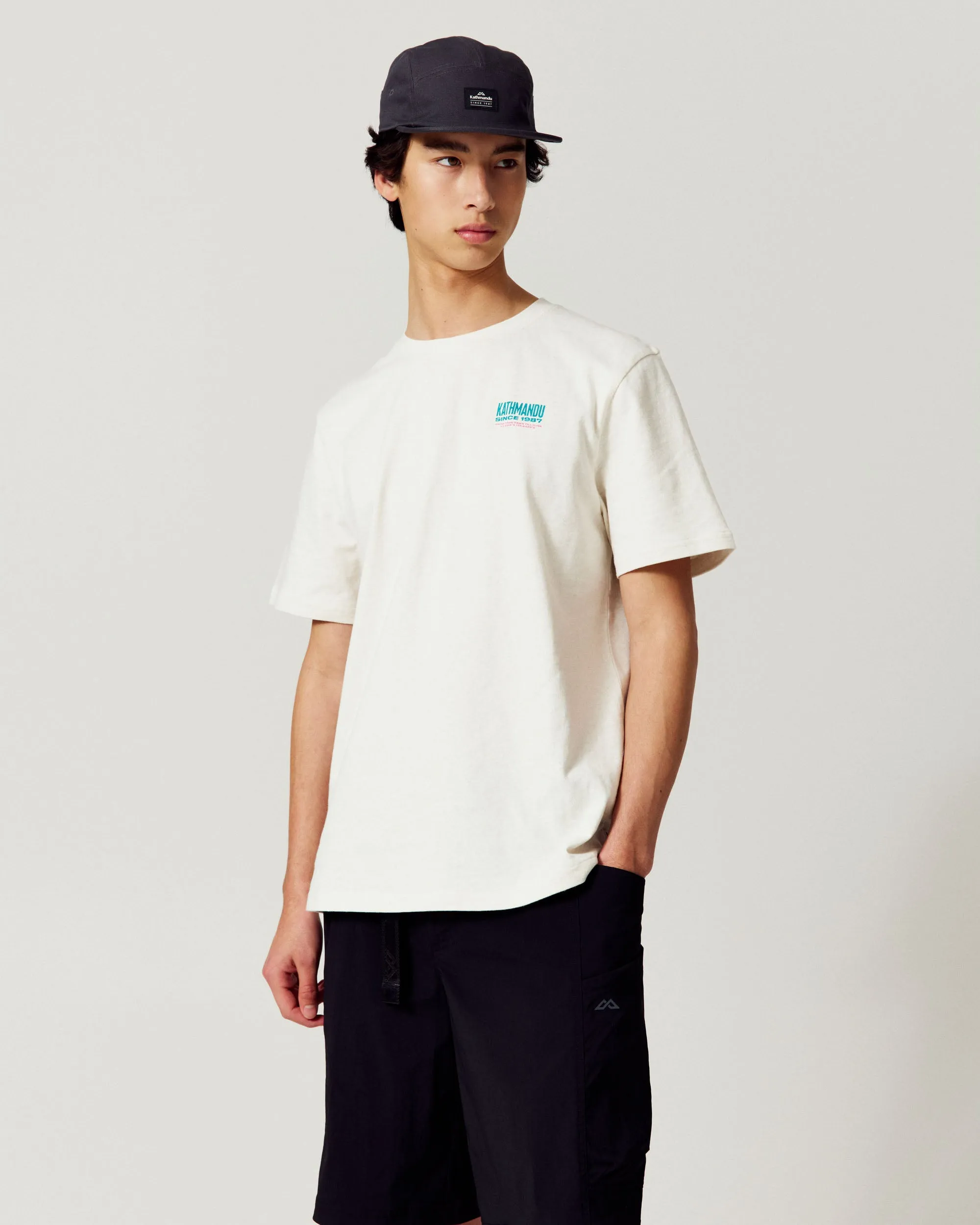 Kaos Pria Kathmandu Climber Organic Cotton Putih