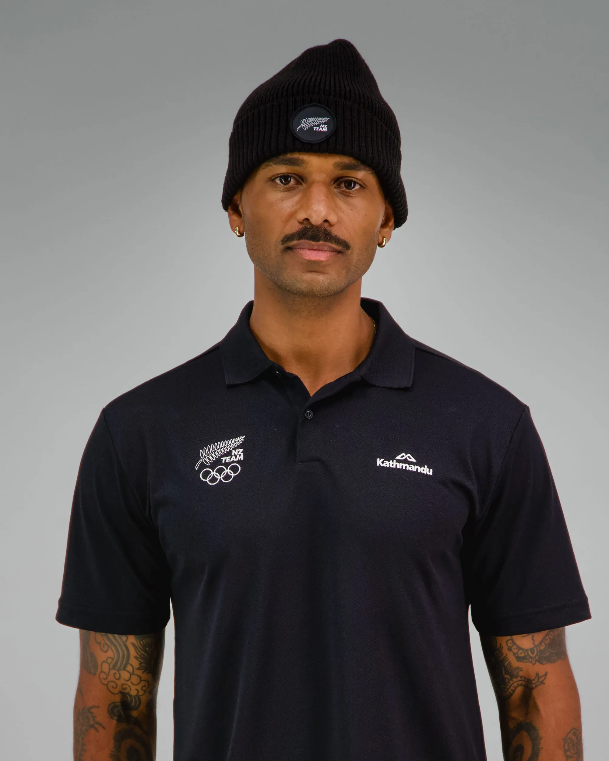 Topi Beanie Rajut Hangat Badge Beanie Hitam